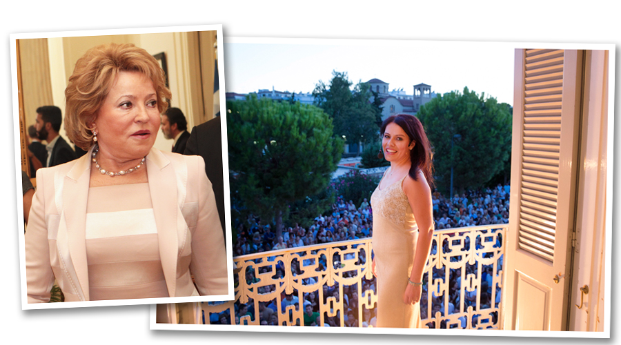 Σίβυλλα alert! Ποιος κουβαλούσε τα ροζ Chanel της απεσταλμένης του Πούτιν στο “Hilton”;