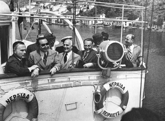 Σπάνιο φωτογραφικό ντοκουμέντο του 1952 – Ο Μεντερές στην Ελλάδα