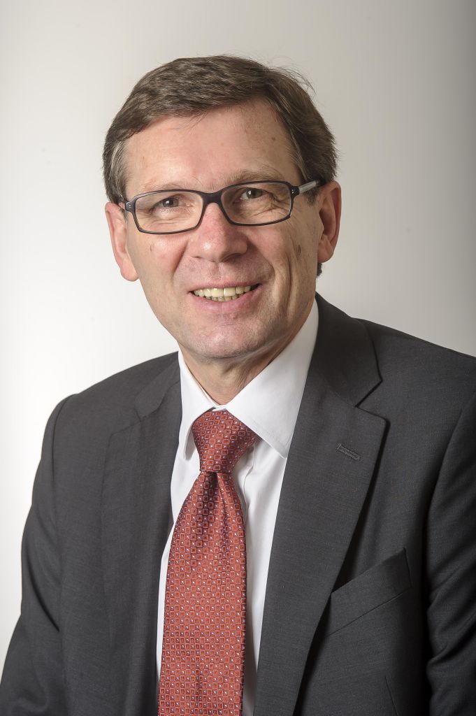 Σε μέγγενη η ευρωπαϊκή βιομηχανία αλουμινίου