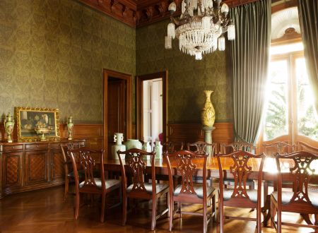 Μέγαρο Υπατία