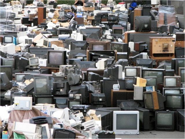 Γιγαντώνονται τα «ηλεκτρονικά απόβλητα»