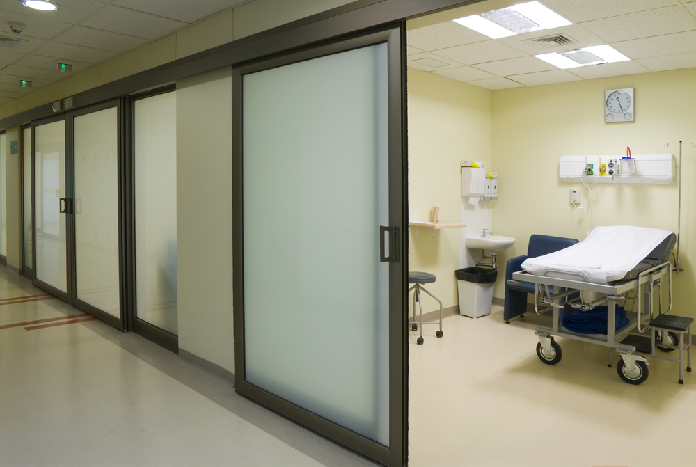 Συνταξιούχος πυροβόλησε την άρρωστη γυναίκα του στην κλινική και αυτοκτόνησε