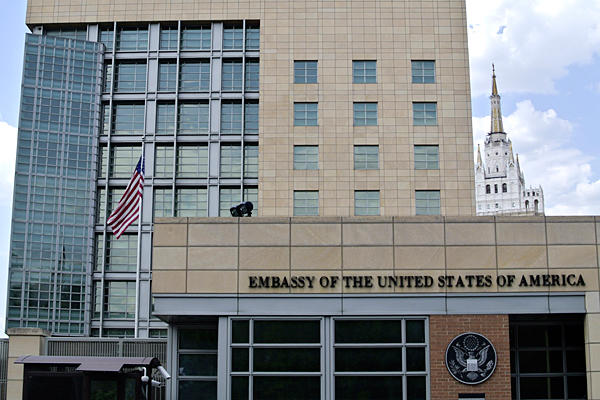 Ρωσία: Αμερικανός δημοσιογράφος απελάθηκε ως «ανεπιθύμητος»