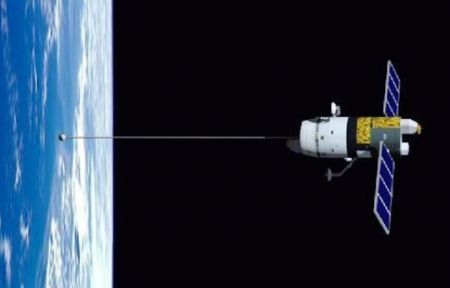 «Ηλεκτροδυναμικό μαστίγιο» για την κατάρριψη διαστημικών σκουπιδιών