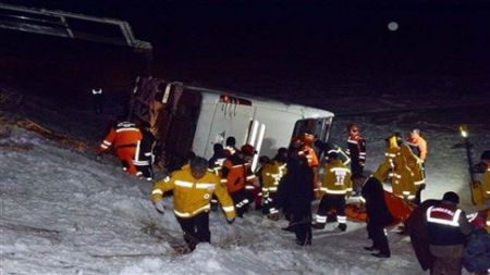 Πολύνεκρο δυστύχημα με λεωφορείο στην Τουρκία