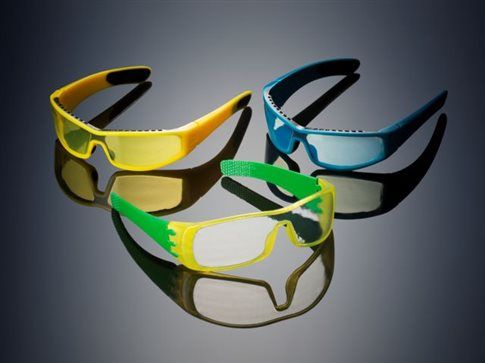 Εκτυπωτής 3D τυπώνει ταυτόχρονα σε τρία υλικά με χρώματα