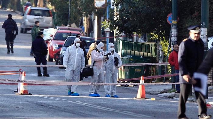 Ασφαιρες επιθέσεις, επιδέξιοι φυγάδες