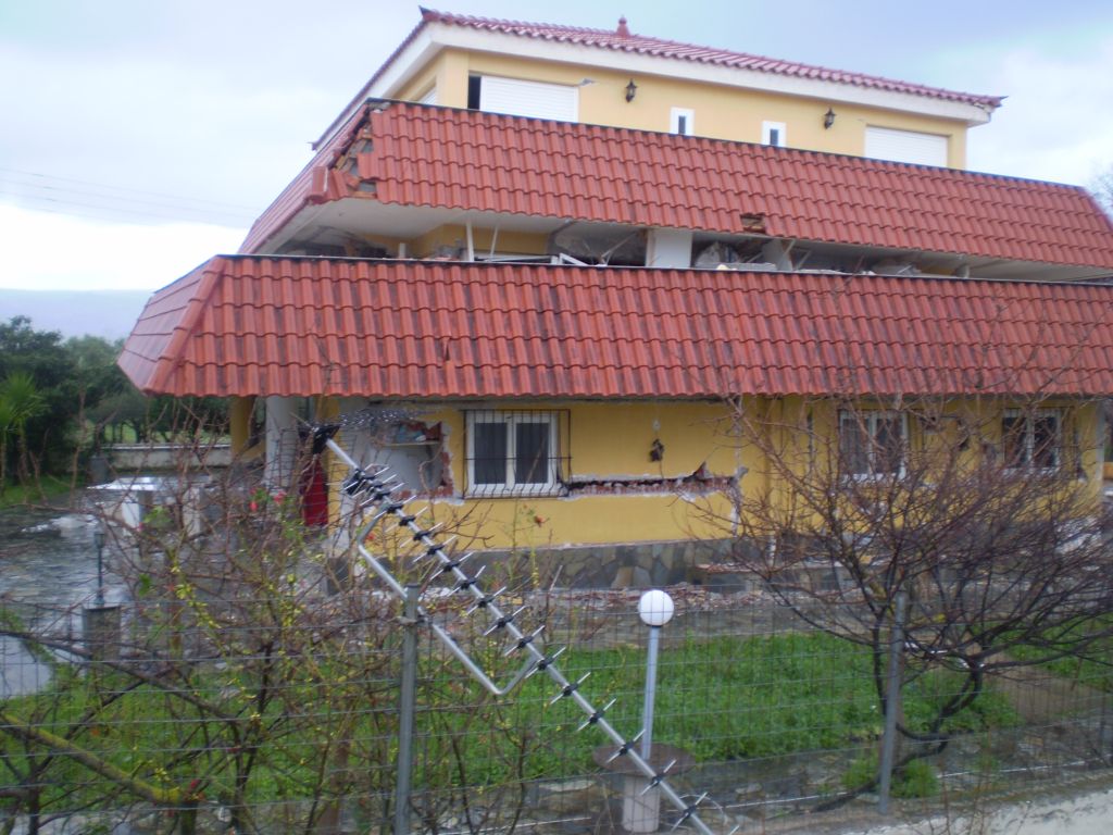 Τι έριξε τα κτίρια στην Κεφαλλονιά