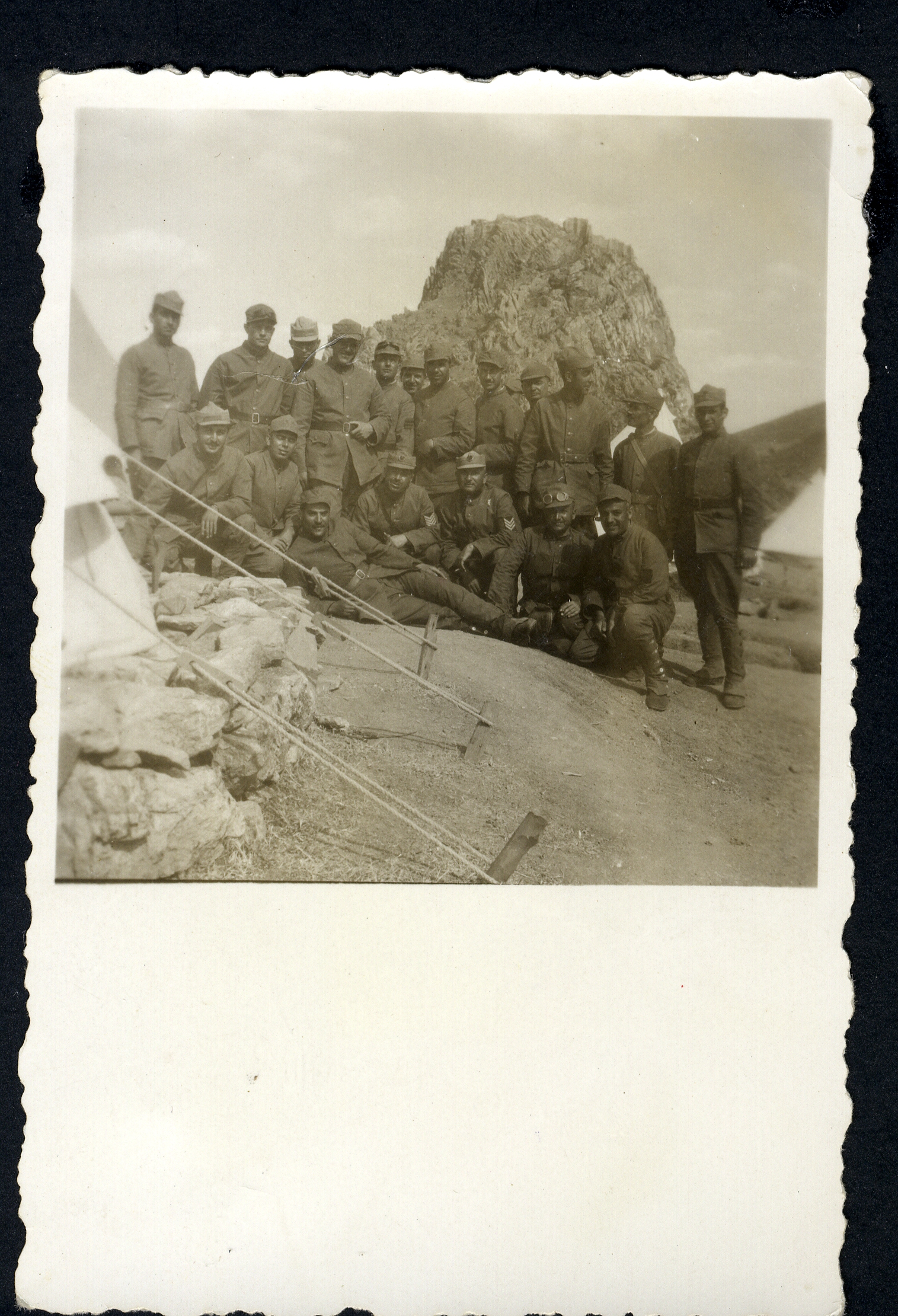 Ο Νόμος περί Επαγγελμάτων του 1932 και ο εξαναγκασμός ελλήνων υπηκόων Εταμπλίσε εκπατρισμό