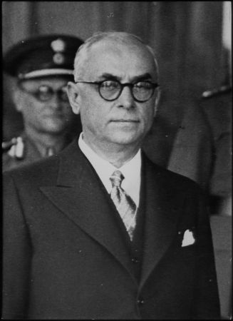 Η κατάστρωση του σχεδίου εκτοπισμού με τις απελάσεις