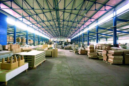 Αύξηση παραγωγής και εσόδων στην βιομηχανία επίπλων το 2014