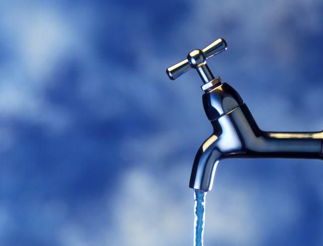 EYDAP to provide free water to 58,000 households for a year | tovima.gr