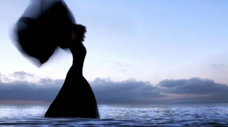 Ταξιδέψτε με τη «Nαυς των Ονείρων» στον Κενό Χώρο