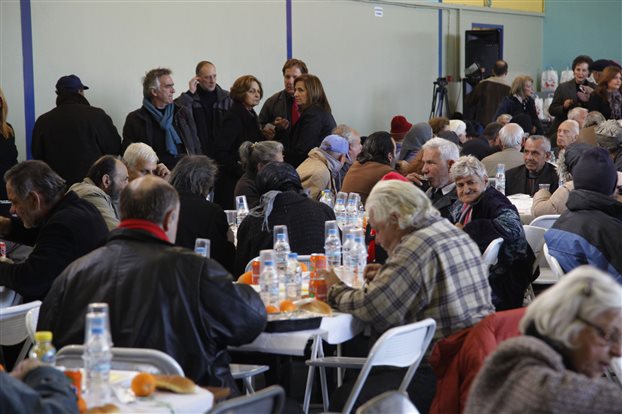 Δήμος Αθηναίων: Εορταστικό γεύμα για άπορους την Κυριακή του Πάσχα