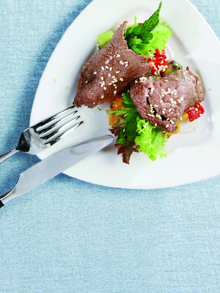 Αρωματικά φύλλα σε μοσχαρίσιο παγιάρ