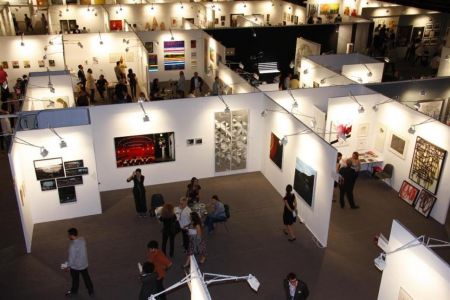 Round table στην Art-Athina για την ελίτ των επενδυτών