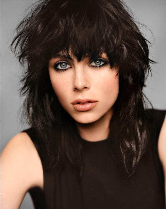 Edie Campbell, η νέα πρέσβειρα για το άρωμα του YSL Black Opium