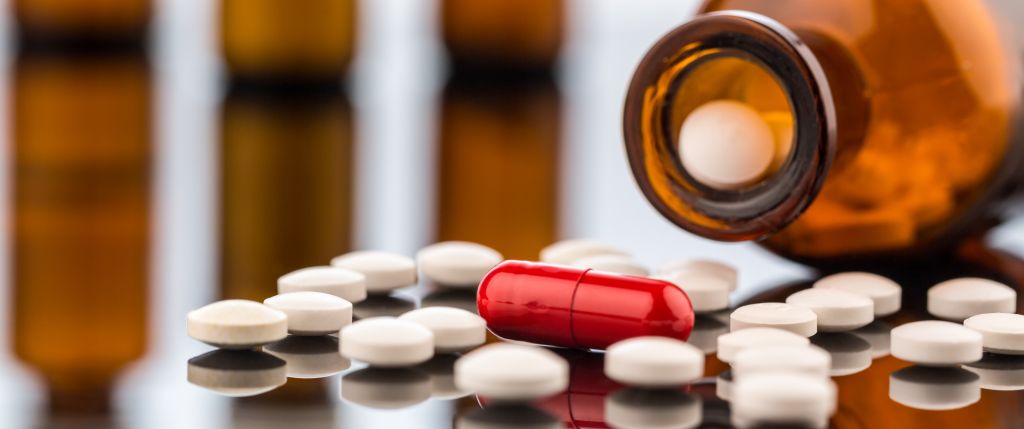 Ενθετο Υγεία: Ο «πόλεμος» των φαρμάκων και οι χαμένες ευκαιρίες