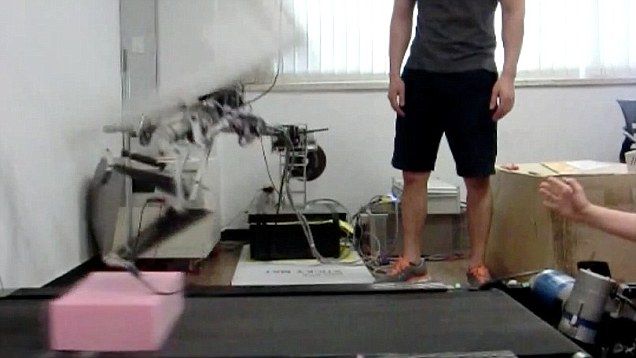 Το ρομπότ που ο Γιουσέιν Μπολτ βλέπει τη… σκόνη του
