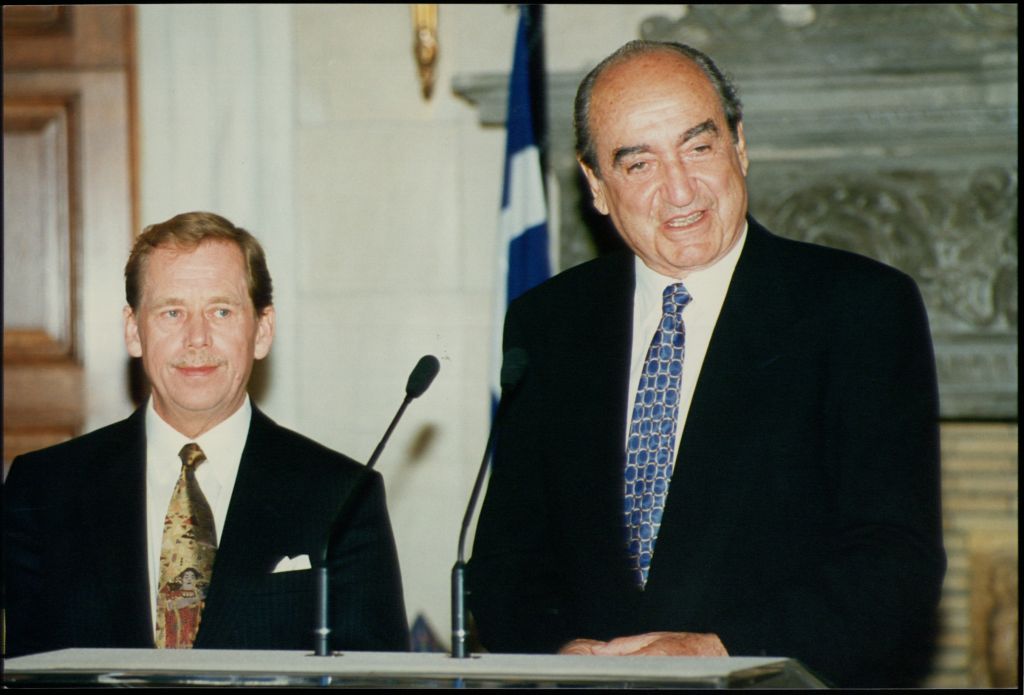 Η ρεβάνς του Αβέρωφ,  η κυριαρχία Μητσοτάκη  και η φυγή Στεφανόπουλου