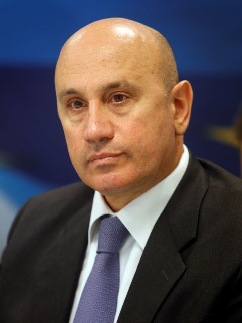 Παραιτείται ο Π. Χριστοδούλου από την Εθνική Τράπεζα