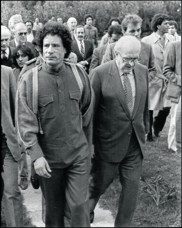 Ο Καντάφι και οι Ελληνες