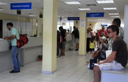 Ιδρυμα Νιάρχος: Στηρίζει πρόγραμμα του ΣΕΒ για άνεργους νέους