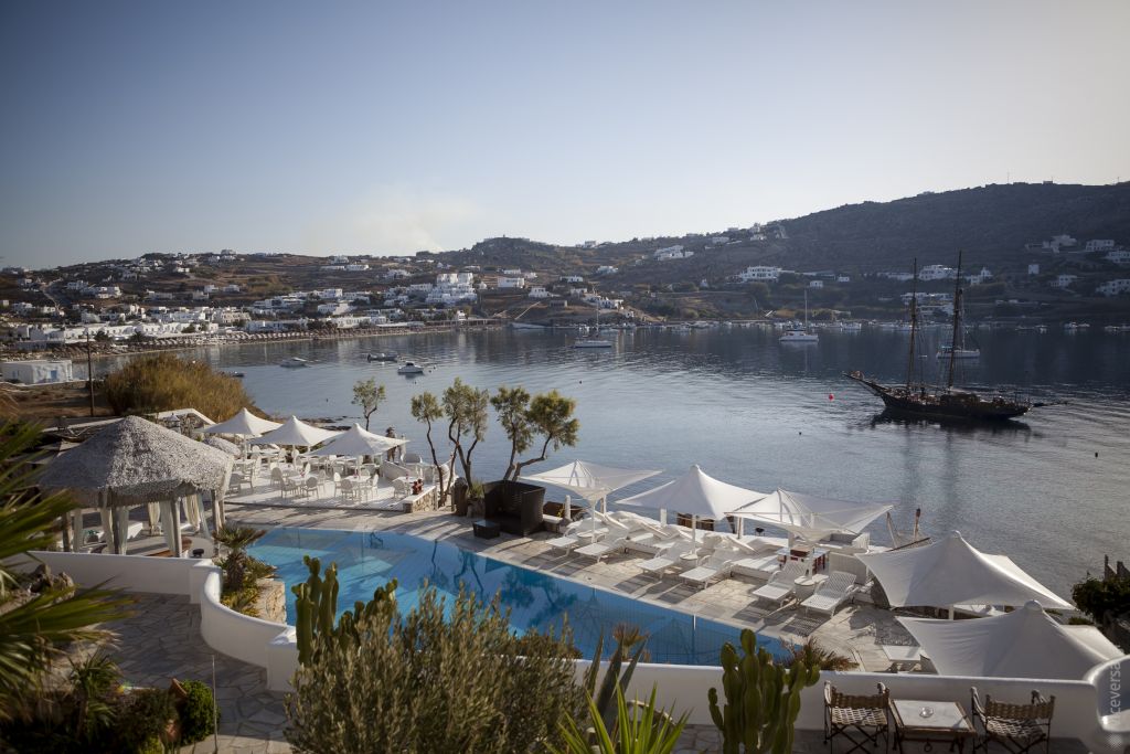 To Kivotos Hotel επενδύει στην τέχνη