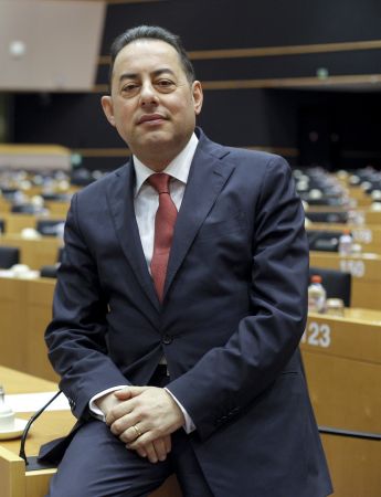 «Σφραγίδα» Σοσιαλιστών στο πρόγραμμα της Κομισιόν