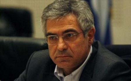 Καρχιμάκης: Καταγγέλλει υπονόμευση Γ. Παπανδρέου από Ευ. Βενιζέλο