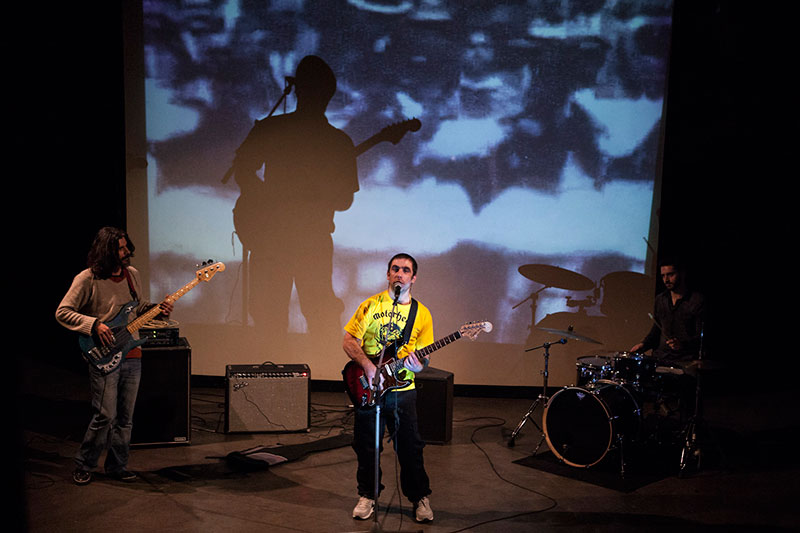 Κι αν είναι ροκ