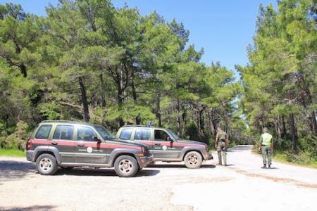 Με δεκατέσσερα νέα οχήματα ενισχύονται οι δασικές υπηρεσίες