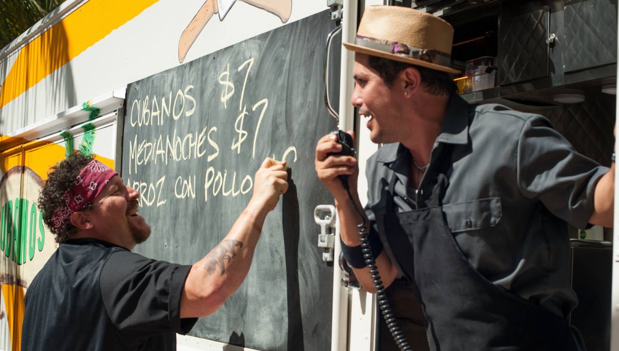 κινηματογράφοι & θέατρα