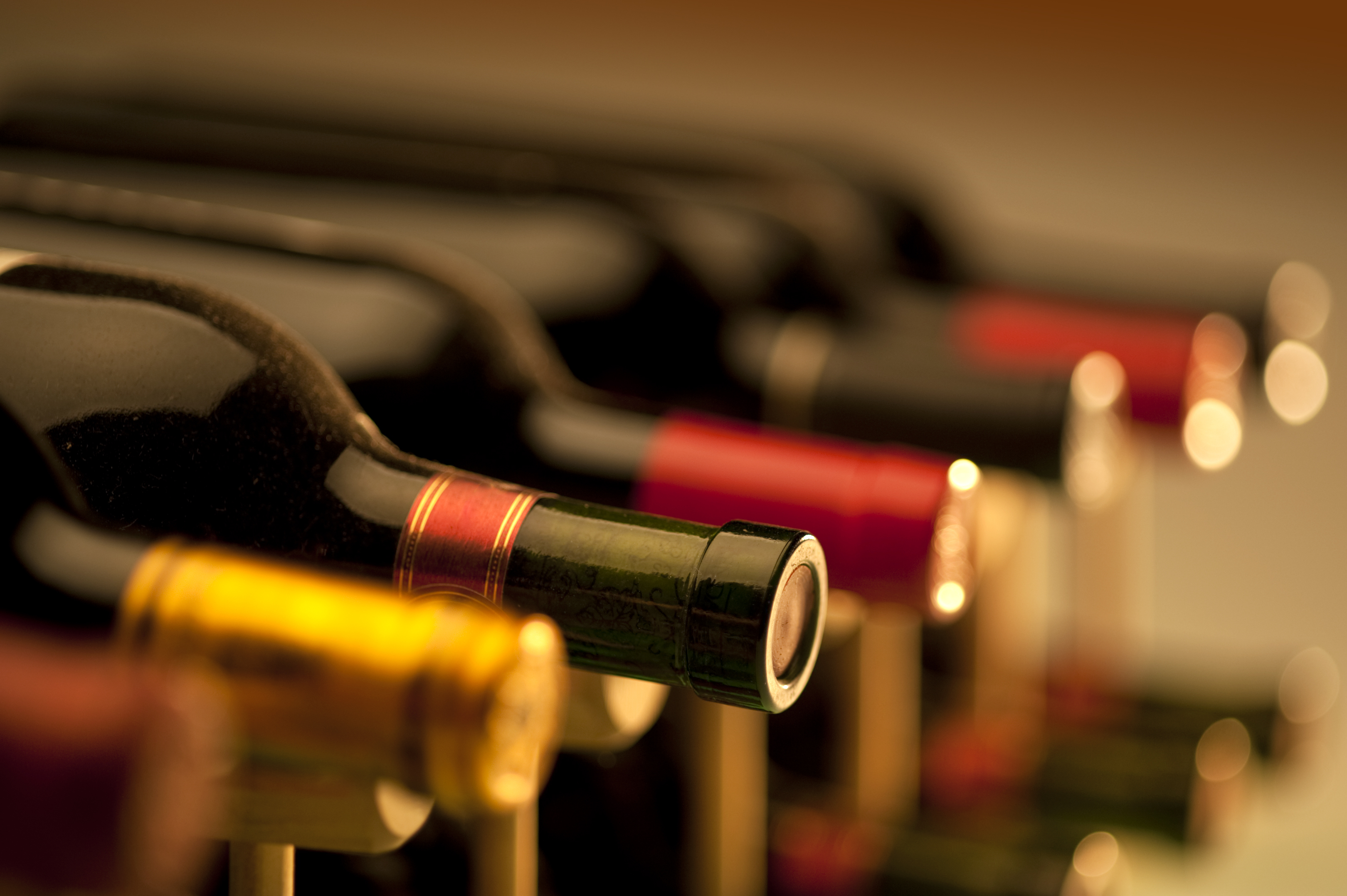 Κλειστά τα οινοποιεία κόντρα στον ειδικό φόρο στο κρασί