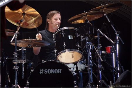 Κατέπεσε το κατηγορητήριο σε βάρος του Φιλ Ραντ