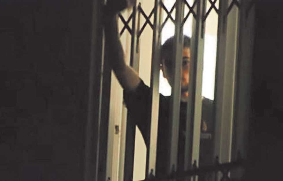 Κατατίθεται ρύθμιση για τον Ν. Ρωμανό – Χ. Αθανασίου: «Ο Θεός ο ίδιος να κατέβει δεν θα μπορούσε να πάρει άδεια»