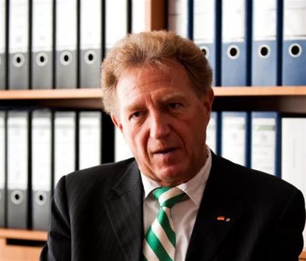 Νόρμπερτ Μπάρτλε: «Χωρίς ξένα χρήματα η Ελλάδα θα χρεοκοπήσει»