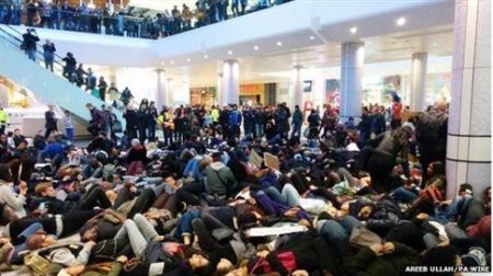 Λονδίνο: Σύλληψη 76 διαδηλωτών σε διαμαρτυρία για τον Ερικ Γκάρνερ