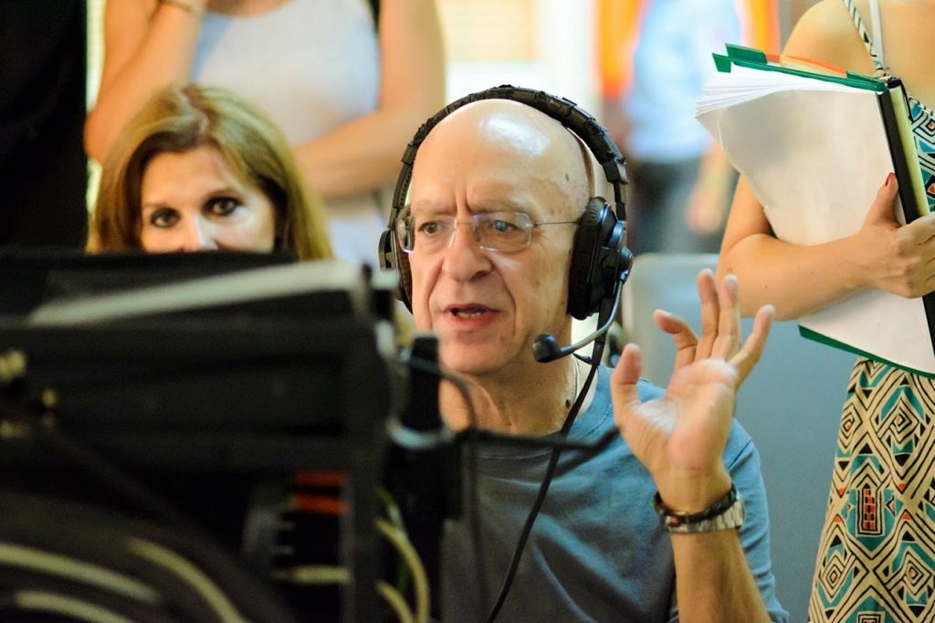 Πάνος Κοκκινόπουλος: «Η τηλεόραση είναι αναξιοπρεπής, όπως και η ζωή μας»