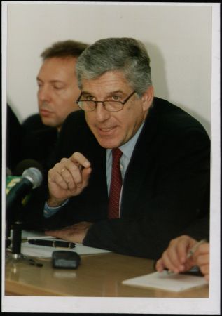 Γ. Παπαντωνίου: «Ευχαριστώ αλλά η συμμετοχή μου είναι άνευ αντικειμένου»