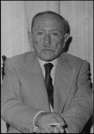 «Ο Σκαρίμπας γελάει ακόμα και σκαρφίζεται στίχους…»