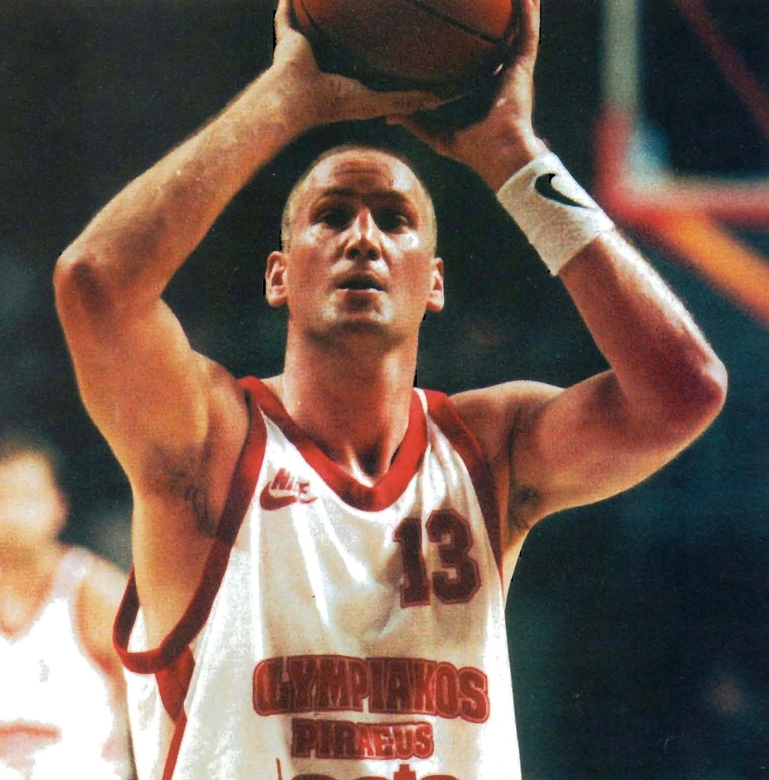 Πέθανε στα 51 του ο γερμανός μπασκετμπολίστας Κρις Βελπ