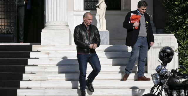 Εκτακτη συνάντηση Βαρουφάκη – Τσίπρα στο Μέγαρο Μαξίμου