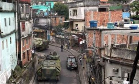 Ένα 10χρονο αγόρι σκοτώθηκε σε ανταλλαγή πυρών σε φαβέλα του Ρίο