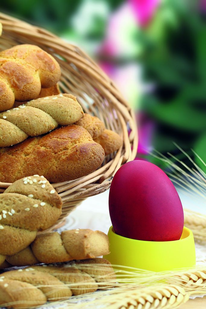 Λιχούδης τουρίστας: Τα κουλουράκια του Πάσχα