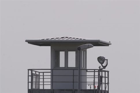 Πύργους παρακολούθησης στα σύνορα με τη Ρωσία χτίζει η Πολωνία