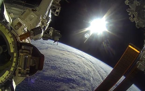 Θεαματικά βίντεο διαστημικού περιπάτου από κάμερα GoPro