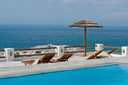 Από 1η Οκτωβρίου ανεβαίνει ο ΦΠΑ στις Κυκλάδες