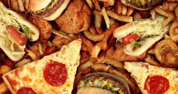 Σε δύο εβδομάδες το junk food αυξάνει τον κίνδυνο καρκίνου