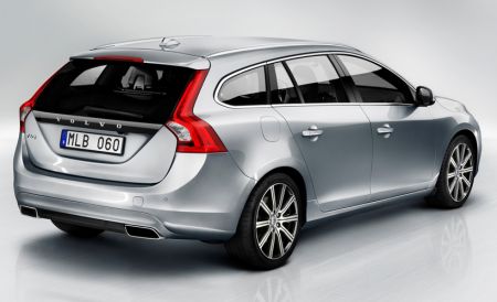 Volvo: Sedan vs Wagon